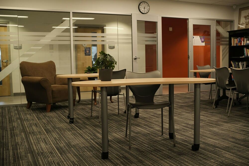 Мебель для учебных заведений